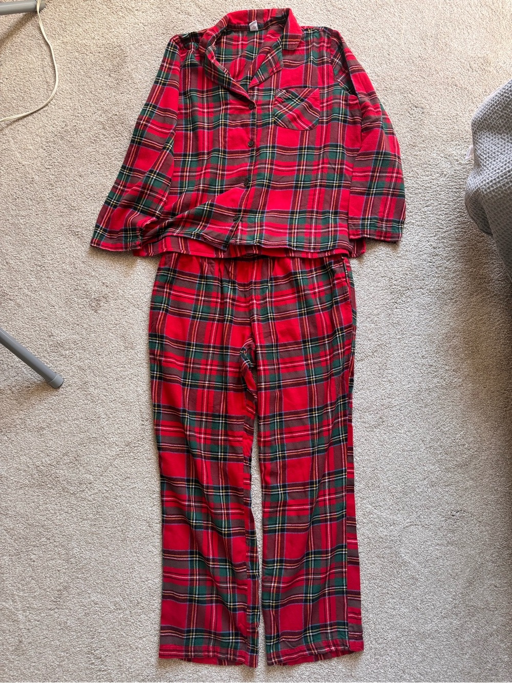 Old Navy Tartan Plaid Pajamas L